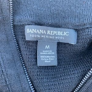 Banana Republic mens sweater 1/4 zip size medium merino wool black